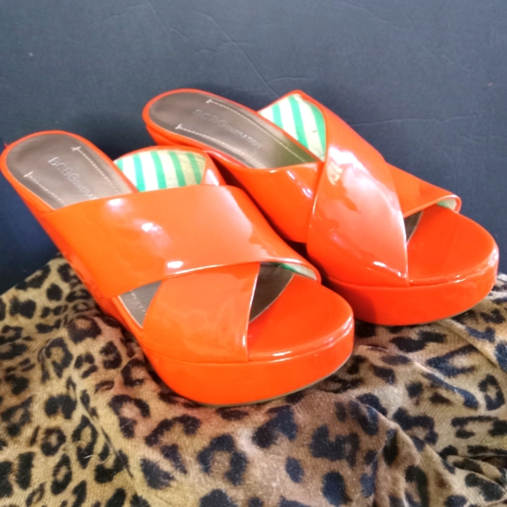 Orange patten leather wedge/mule sandles
